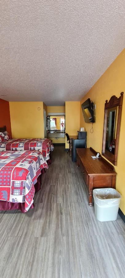 Chaparral Motel Hallettsville Bagian luar foto