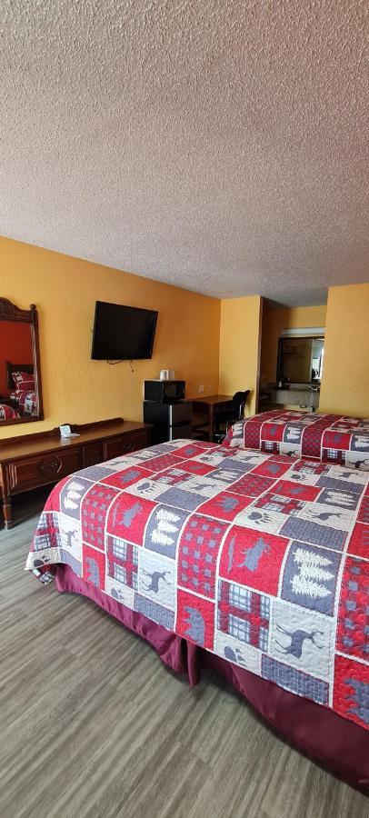 Chaparral Motel Hallettsville Bagian luar foto