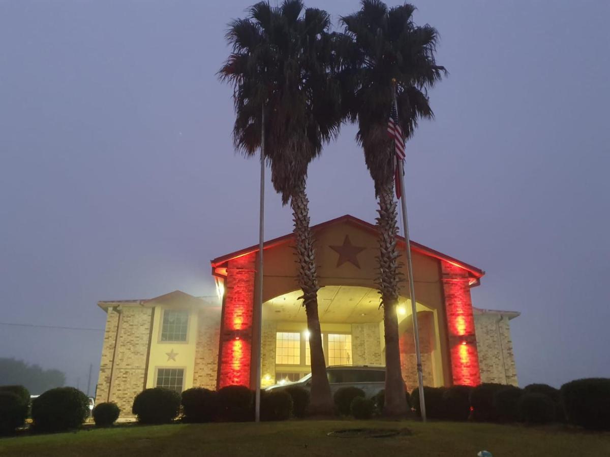 Chaparral Motel Hallettsville Bagian luar foto